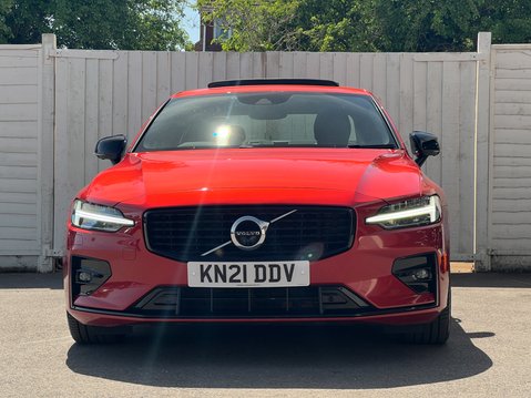 Volvo S60 2.0 B5 MHEV R-Design Saloon 4dr Petrol Hybrid Auto Euro 6 (s/s) (250 ps) 3