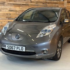 Nissan LEAF 30kWh Tekna Hatchback 5dr Electric Auto (109 bhp) 1