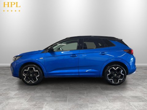 Vauxhall Grandland 1.2 Turbo Ultimate SUV 5dr Petrol Auto Euro 6 (s/s) (130 ps) 7