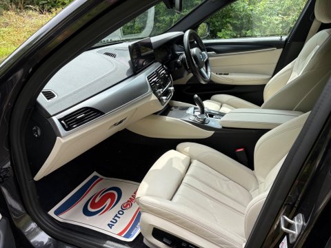 BMW 5 Series 520D M SPORT TOURING MHEV 17