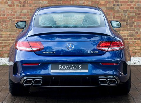 Mercedes-Benz C Class C63 S Coupe 5