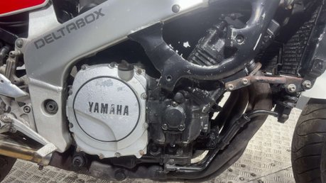 Yamaha FZR 1989 RUNNING PROJECT BIKE CLASSIC SPORTS BIKE NAKED 1000CC 26