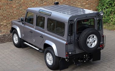 Land Rover 110 XS 12