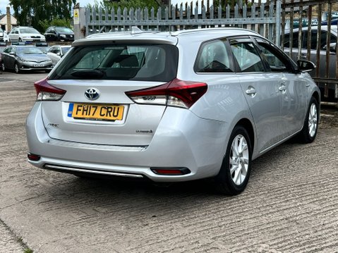 Toyota Auris VVT-I ICON TOURING SPORTS TSS 10