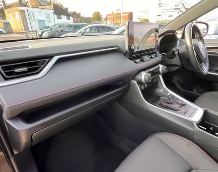 Toyota Rav4 2.5 RAV4 Design PHEV Auto 4WD 5dr 17