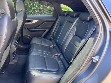 Jaguar F-Pace 2.0 D180 R-Sport Auto AWD Euro 6 (s/s) 5dr 34