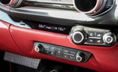 Ferrari 812 Superfast 19