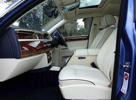 Rolls-Royce Phantom Series II 27