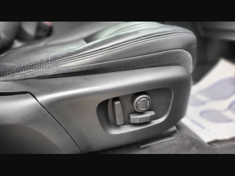 Land Rover Range Rover Evoque R-DYNAMIC S MHEV 22