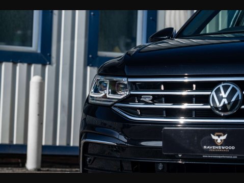 Volkswagen Tiguan 1.5 Tiguan R-Line TSi Semi-Auto 5dr 23