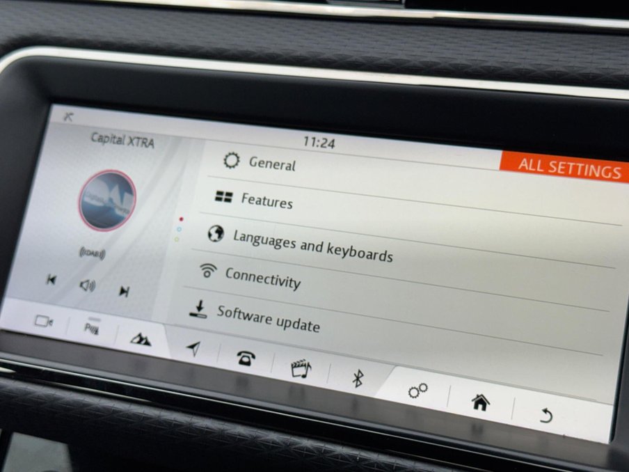 2020 Land Rover Range Rover Evoque — image 23