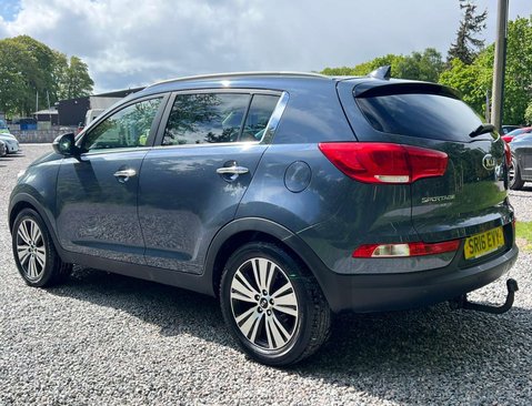 Kia Sportage 1.7 Sportage 4 ISG CRDi 5dr 9