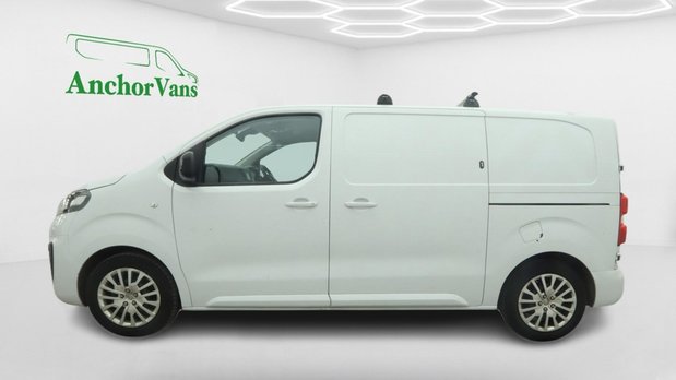 Vauxhall Vivaro SWB L1H1 Low Roof 2700 Air Con Sensors Cam EURO 6 7