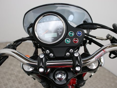 Triumph Bonneville 865 SE BONNEVILLE 865 SE 17