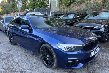BMW 5 Series 520D M SPORT TOURING - JUST ARRIVED -PAN ROOF -CAMERA -19 INCH ALLOYS