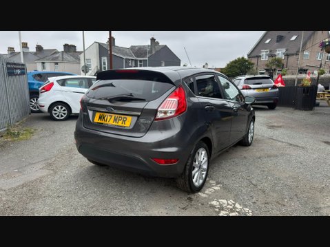 Ford Fiesta TITANIUM 6