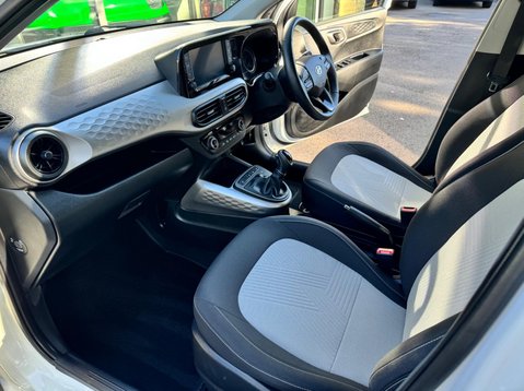 Hyundai i10 MPI PREMIUM 29