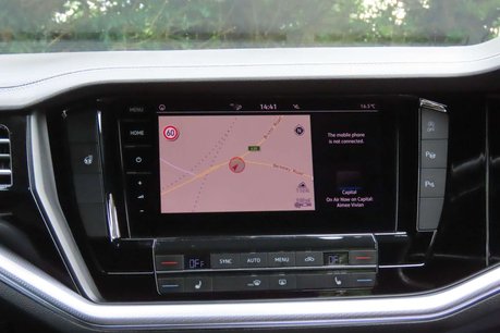 Volkswagen Touareg 3.0 TDI V6 R-Line Tiptronic 4Motion Euro 6 (s/s) 5dr 11