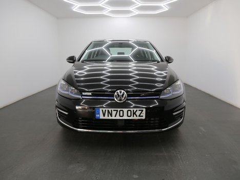 Volkswagen Golf 35.8kWh e-Golf Auto 5dr