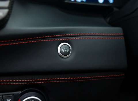 Ferrari 488 SPIDER 32