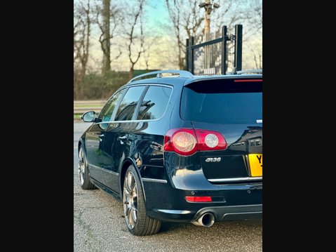 Volkswagen Passat 3.6 FSI V6 R36 DSG 4Motion Euro 5 5dr 31