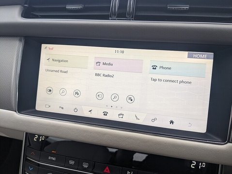 Jaguar XF PORTFOLIO 32