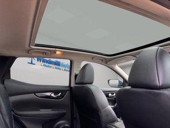 Nissan Qashqai 1.5 dCi Tekna 2WD Euro 5 (s/s) 5dr