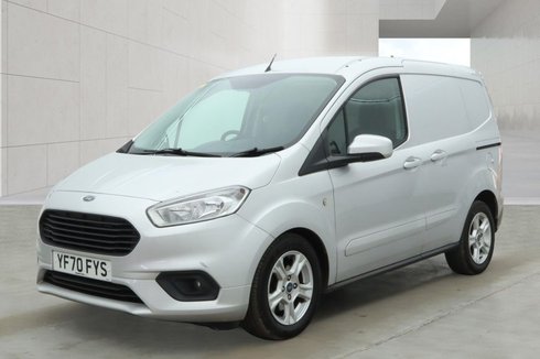Ford Transit Courier SWB L1H1 Low Roof Limited Air Con Alloys Sensors EURO 6 NO VAT