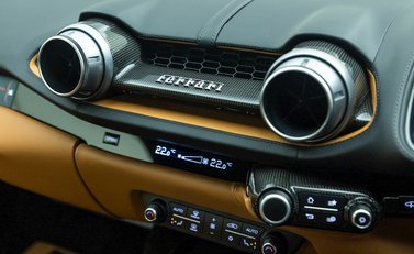 Ferrari 812 Superfast 15