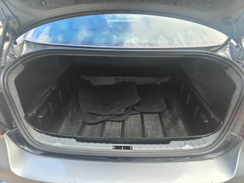 BMW 3 Series 318I EXCLUSIVE EDITION 9