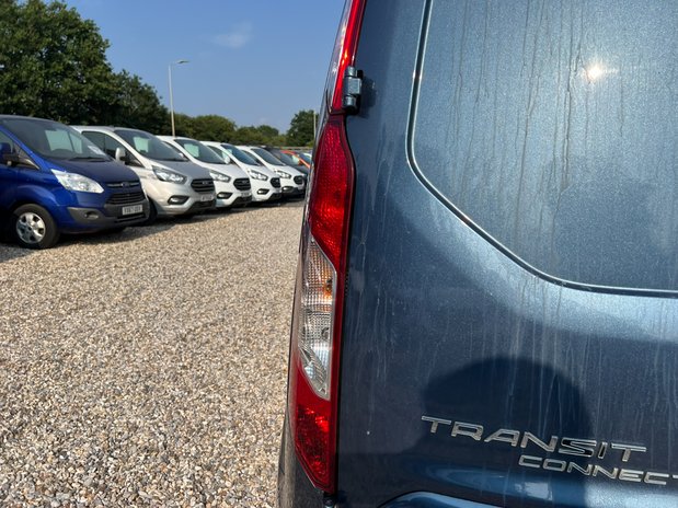 Ford Transit Connect AUTO (SOLD) SWB L1H1 Low Roof Limited Air Con Alloys Sensors Cam EURO 6 NO 24