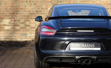 Porsche Cayman GT4 2