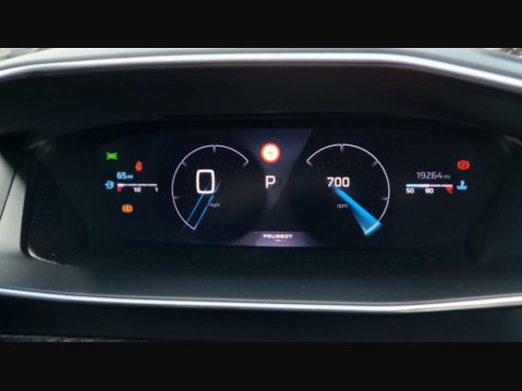 Peugeot 2008 PURETECH EAT8 S/S GT 23