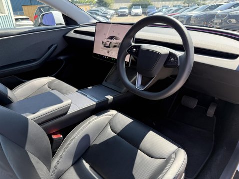 Tesla Model 3 Saloon 4dr Electric Auto RWD (208 ps) 3