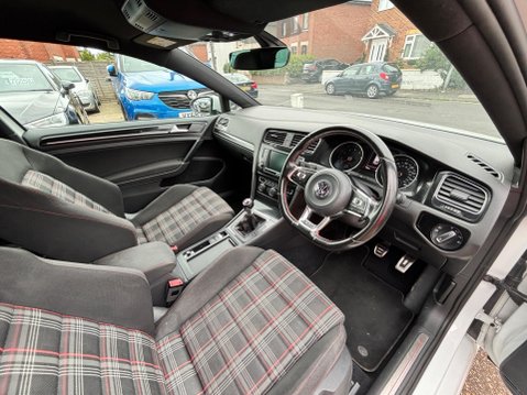 Volkswagen Golf 2.0 TSI BlueMotion Tech GTI Launch Euro 6 (s/s) 3dr 15