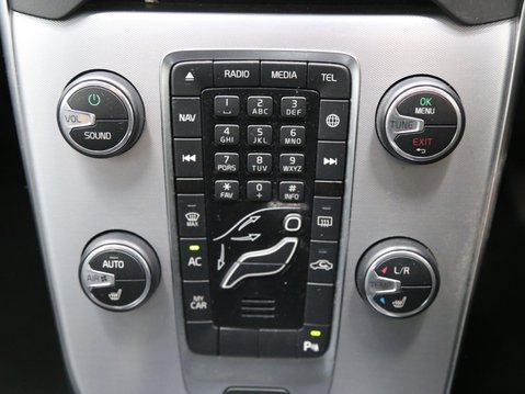 Volvo V40 2.0 T2 Inscription Euro 6 (s/s) 5dr 17