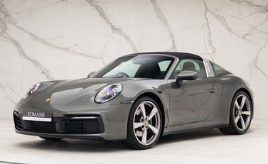 Porsche 911 Targa 4S (992) 8
