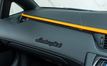 Lamborghini Aventador S LP 740-4 ROADSTER 22