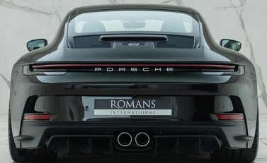 Porsche 911 GT3 TOURING (992) 9