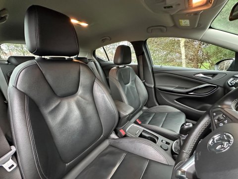 Vauxhall Astra 1.4i Turbo Elite Euro 6 5dr 23