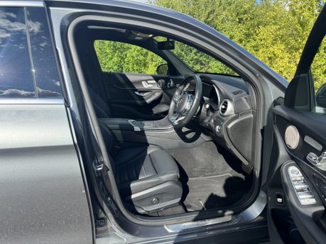 Mercedes-Benz GLC GLC 220D 4M AMG Line Premium Plus Coupe Auto Diesel SUNROOF/MEMORY SEATS 6