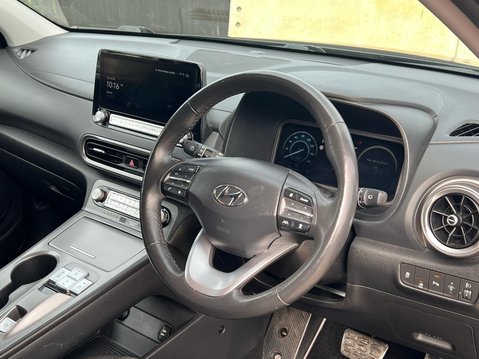 Hyundai KONA PREMIUM 41