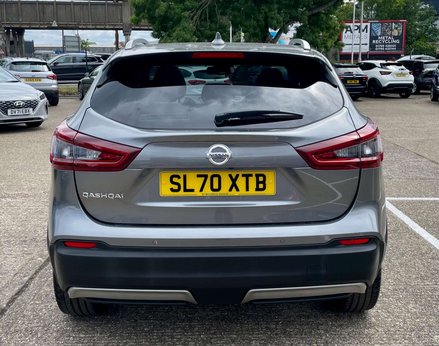 Nissan Qashqai 1.3 Qashqai N-Motion DiG-T 5dr 6