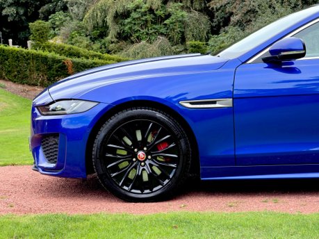 Jaguar XE R-DYNAMIC HSE 7