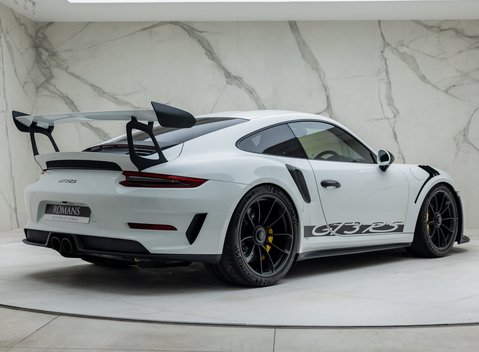 Porsche 911 GT3 RS (991.2) 6