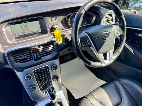 Volvo V40 1.5 T3 Pro Auto Euro 6 (s/s) 5dr 13