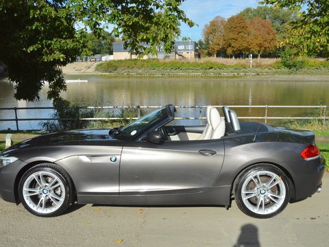 BMW Z4 E89 2.5 23i sDrive Roadster 13