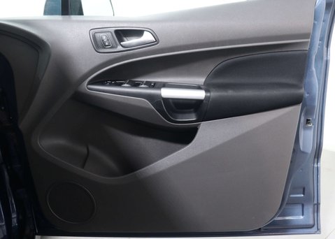 Ford Tourneo Connect 1.5 Tourneo Connect Grand Titanium TDCi Auto 5dr 38
