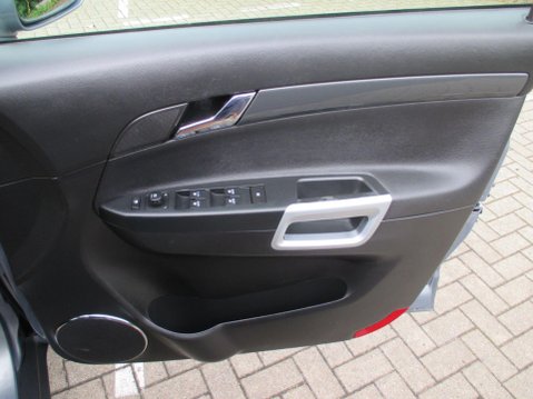 Vauxhall Antara 2.2 CDTi Exclusiv 2WD Euro 5 (s/s) 5dr 42