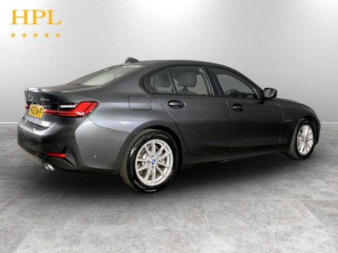 BMW 3 Series 2.0 330e 12kWh SE Pro Saloon 4dr Petrol Plug-in Hybrid Auto Euro 6 (s/s) (2 7